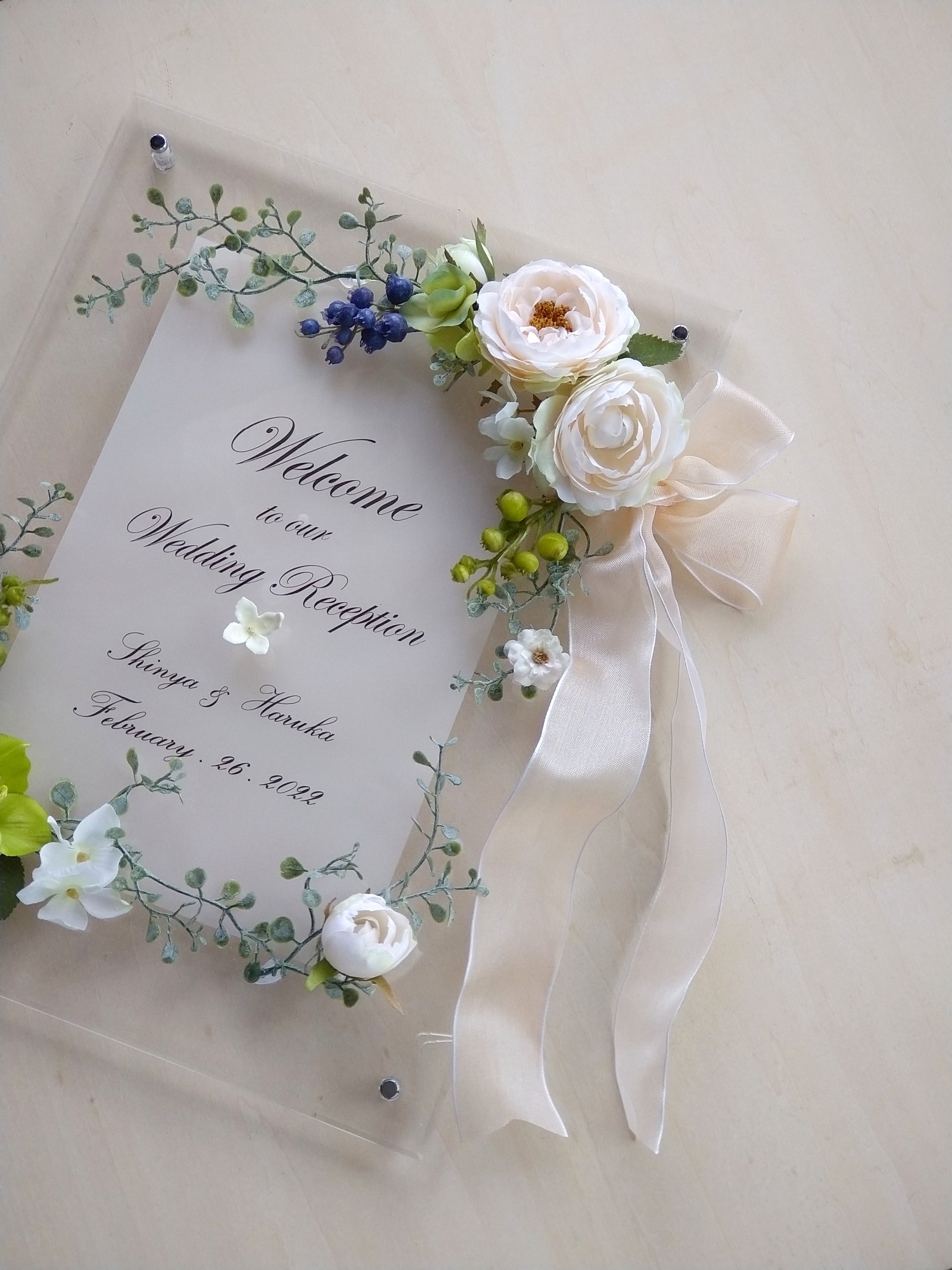ウェディング 花 ウェルカムボード（クリアー＆ホワイトフラワー