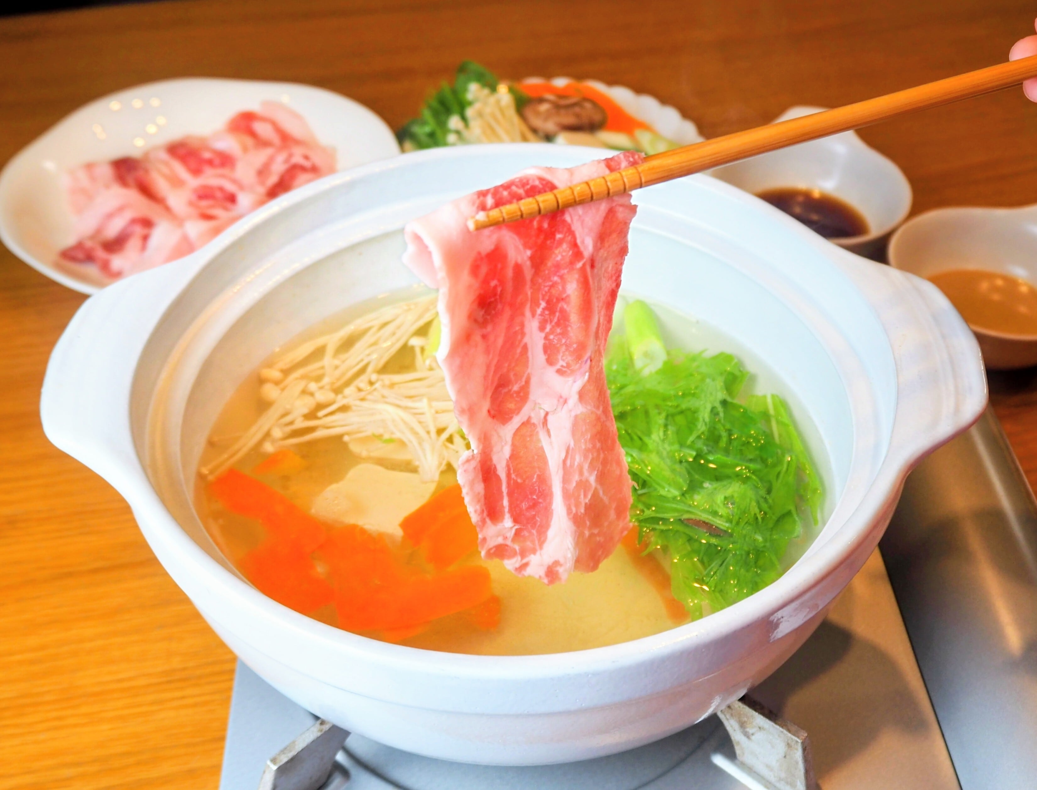 しゃぶしゃぶ食べ比べAセット800g（ロース400ｇ・肩ロース400ｇ）