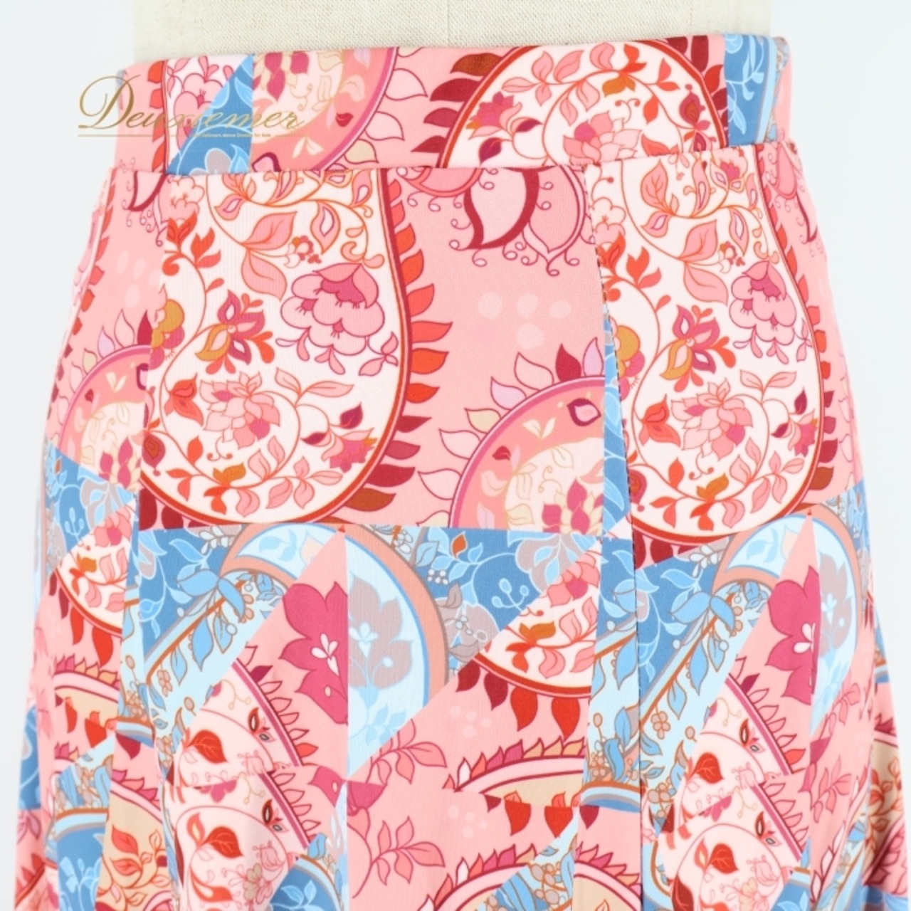 フラメンコ 衣装 ファルダ スカート 赤 青 水玉 ドット 柄 模様 ペイズリー フリル ダンス パーティ 発表会 レッド系 ブルー系 ホワイト系 かわいい おしゃれ フェスティバル レディース ステージ衣装 フリルスカート ドレス コスチューム