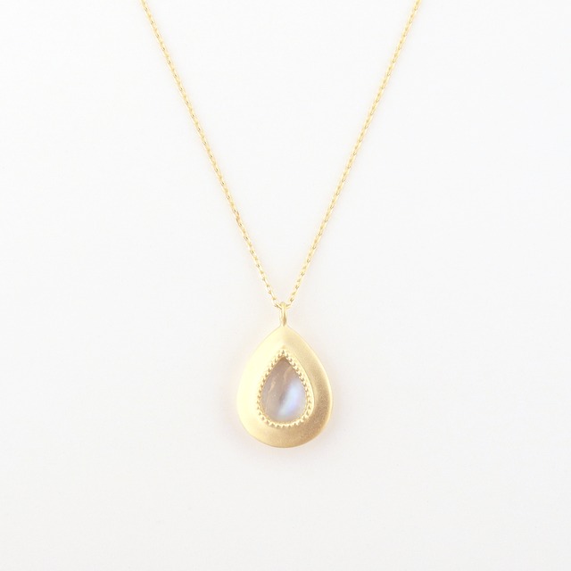 Antico drop necklace