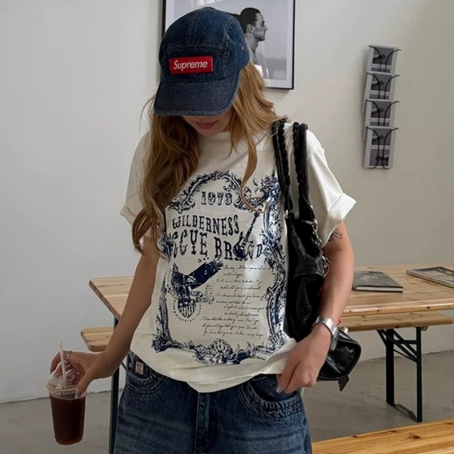 オーナメントフレームグラフィックTシャツ 2col R02450