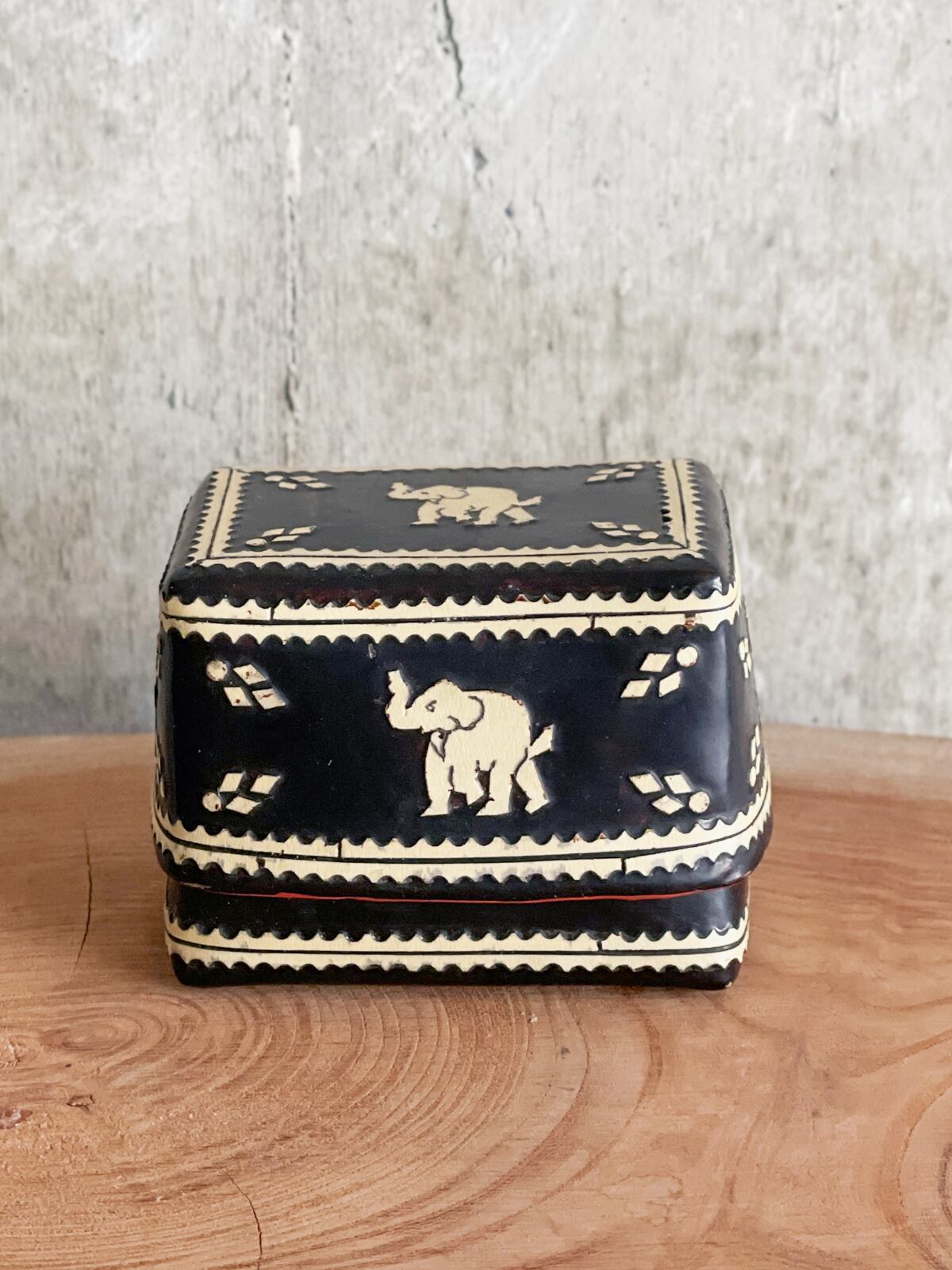 Myanmar／Lacquered bamboo box | 333 & tay - Delivery Service