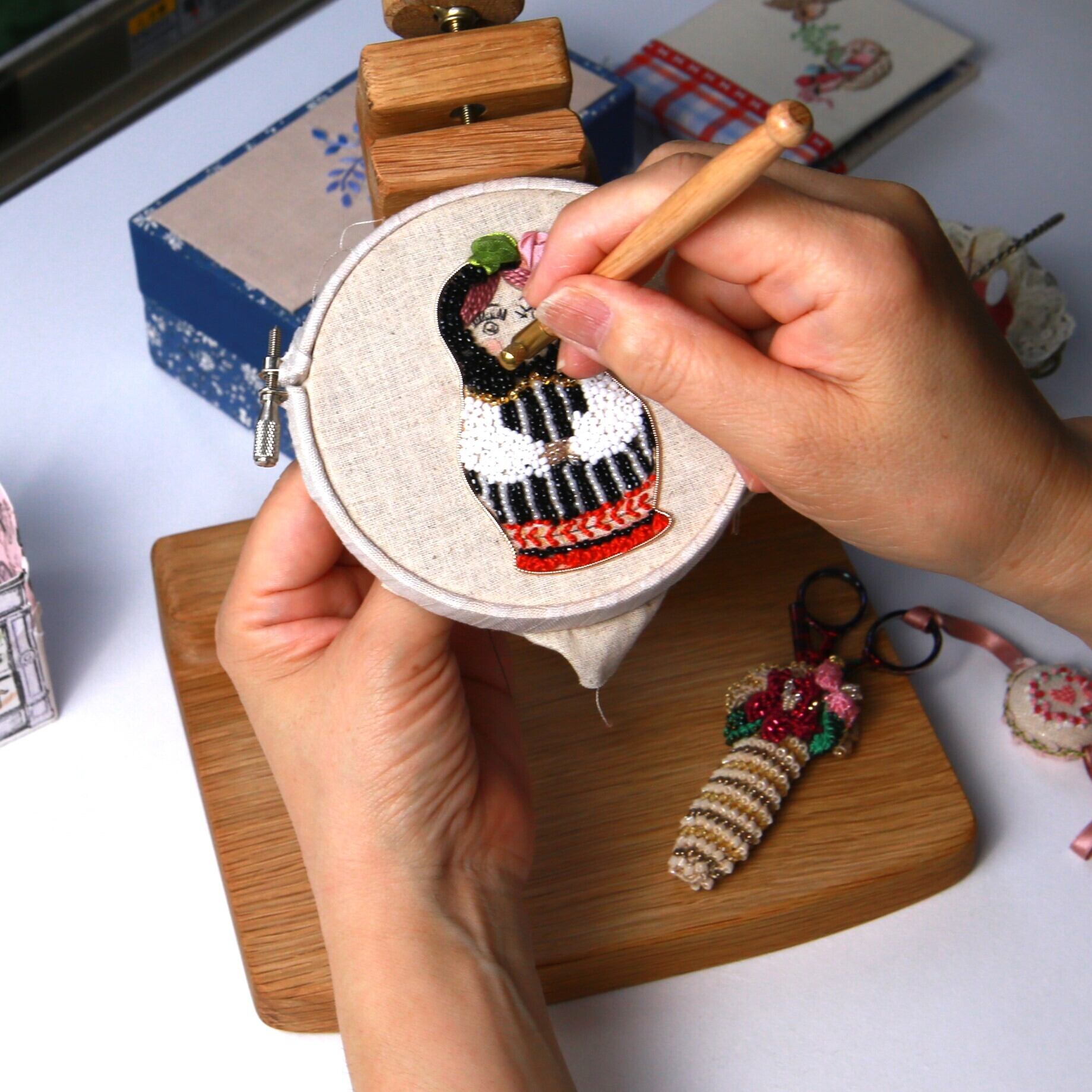 Embroidery Hoop Stand C+ (Oak Wood)【EXPORT】/EDDY WOODWORKS JAPAN