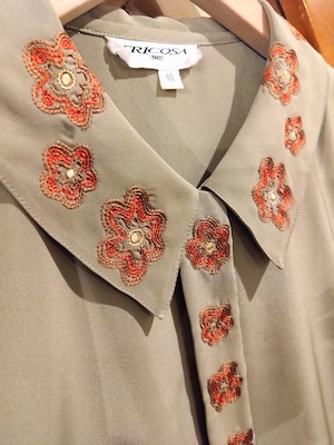 花ししゅう襟レトロブラウス/アンティークヴィンテージ刺繍古着洋服