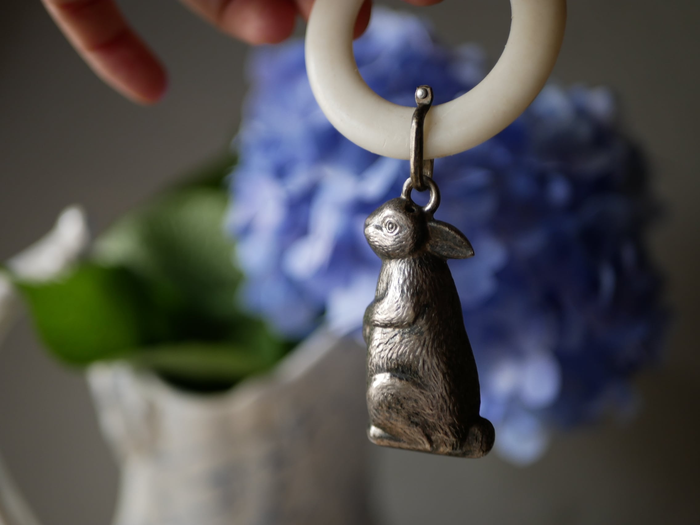 パリ蚤の市で購入したウサギ パリ蚤の市で購入したウサギ V118998708 ベストセラー 商品