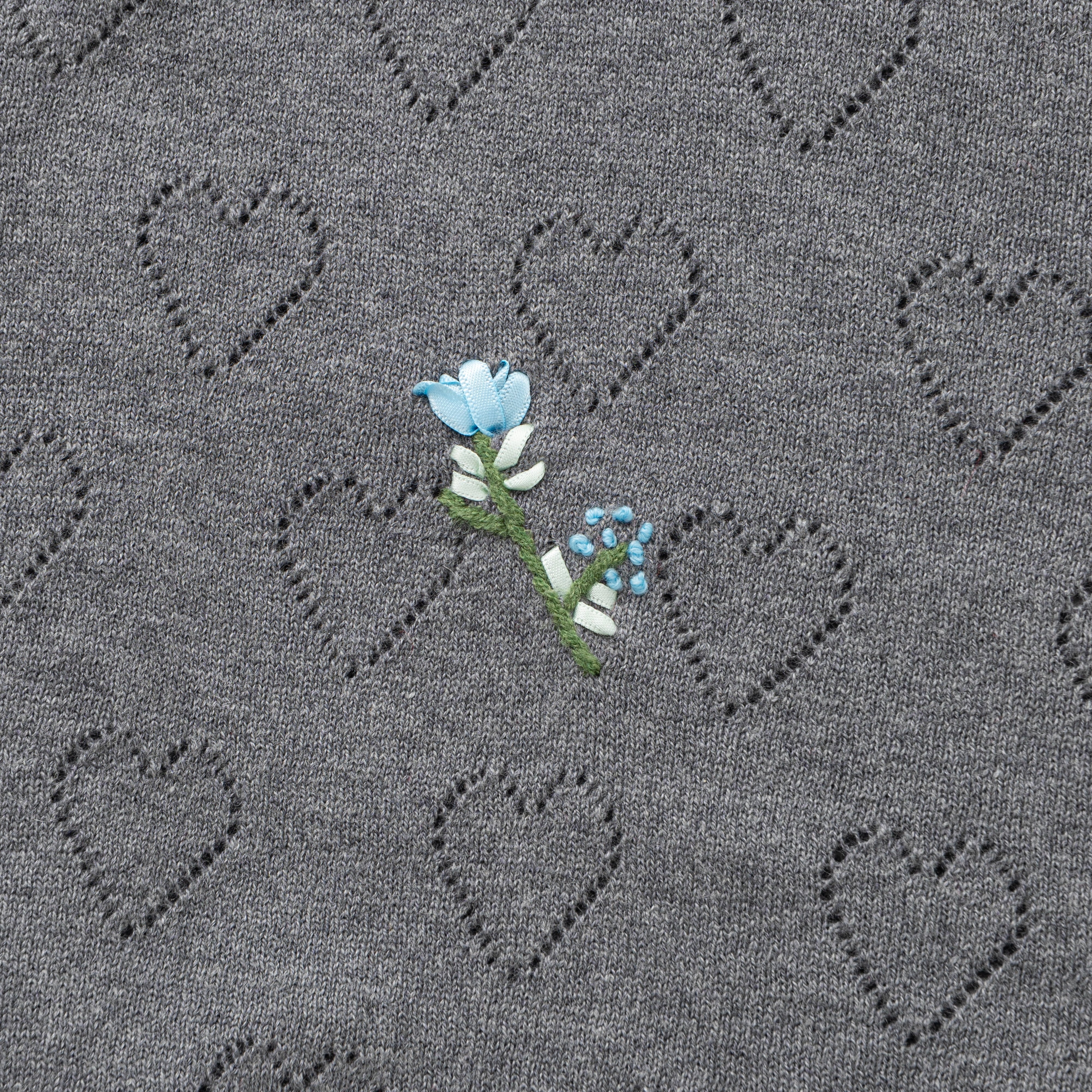 Flower embroidery knit shirt（GREY） | TTTMSW
