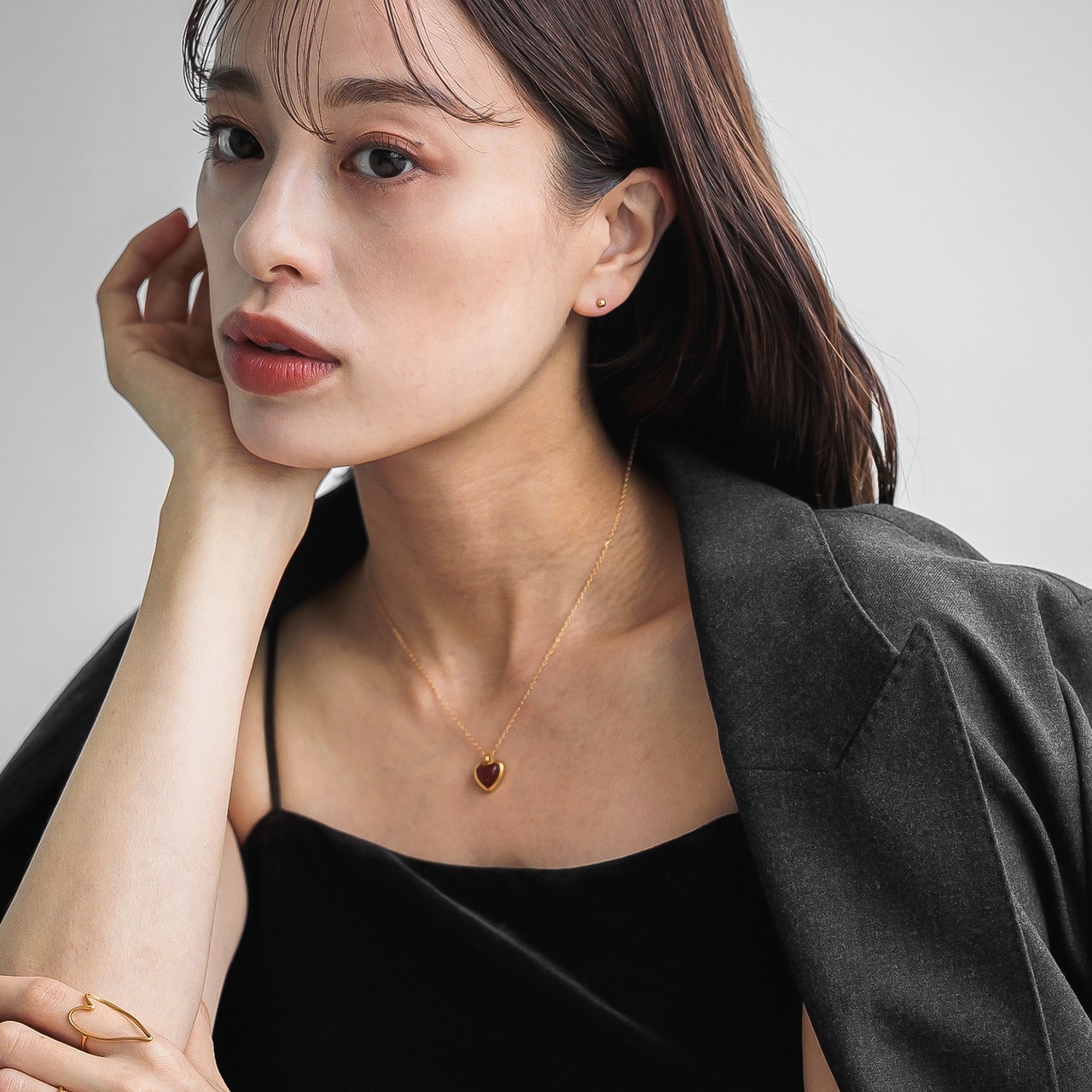 【ネコポス便】ネックレス 瑪瑙 天然石ハートモーフネックレス グリーン ブラック レッド ホワイト オニキス 金属アレルギー対応 サージカルステンレス 華奢 2303