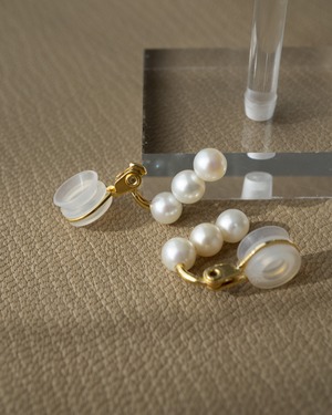 3連パールイヤリング／SV925-K18GP