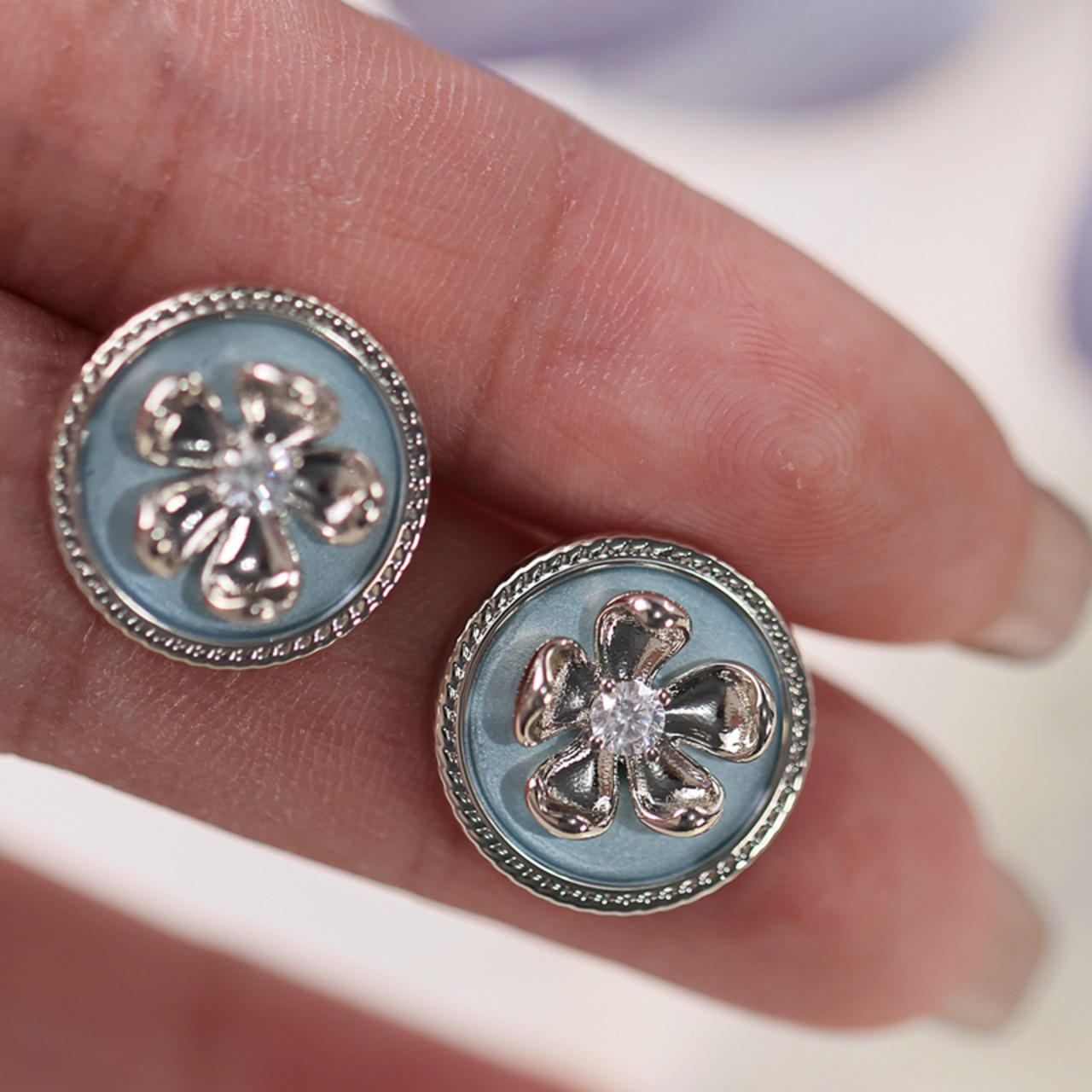 レトロなフラワーモチーフイヤーアクセサリー A10267