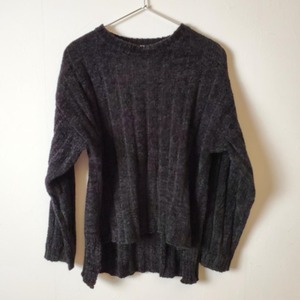 【USED】黒のニットセーター　美品　シンプルコーデ　通勤通学普段着