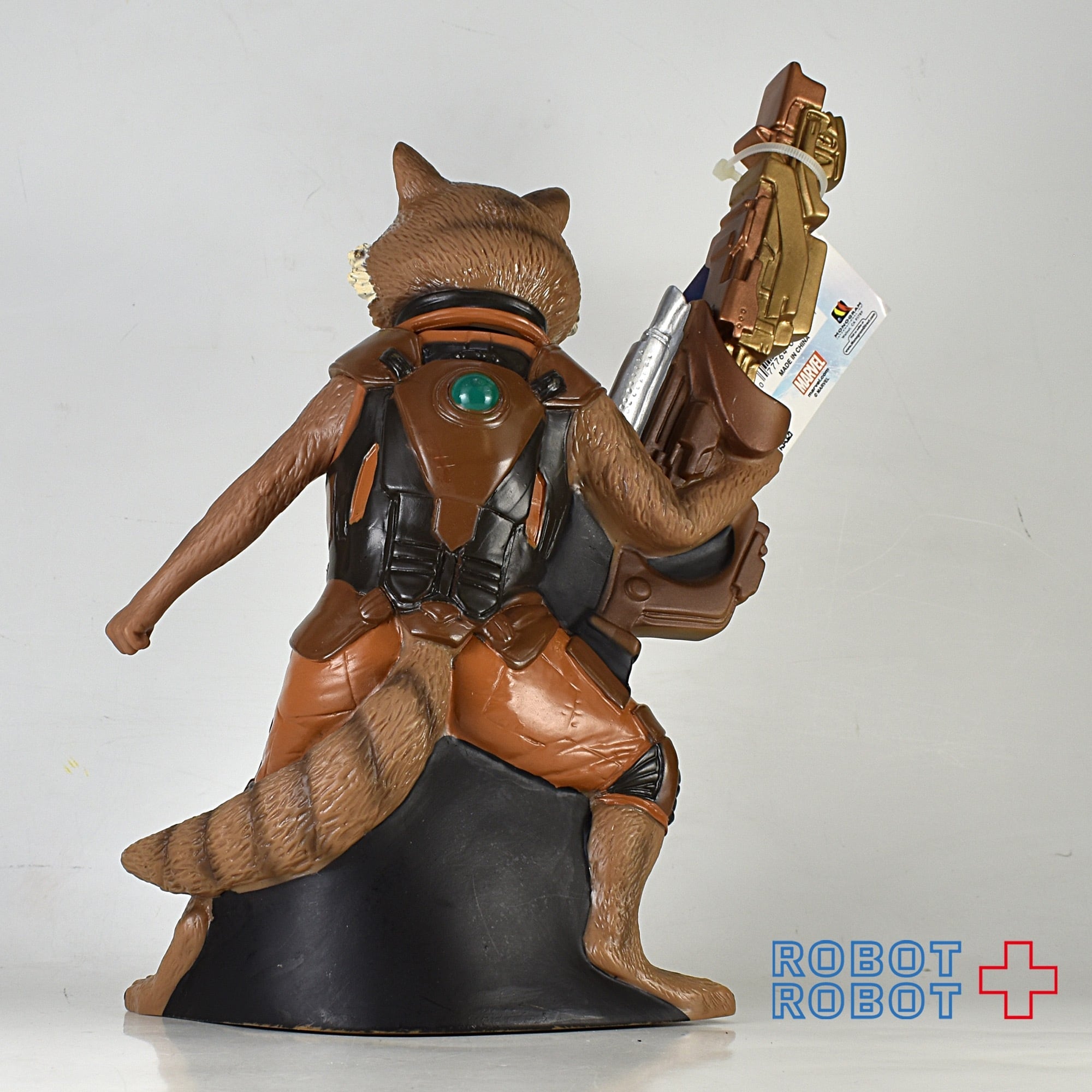 ガーディアンズ・オブ・ギャラクシー ロケットラクーン 台座 黒 ソフビ
