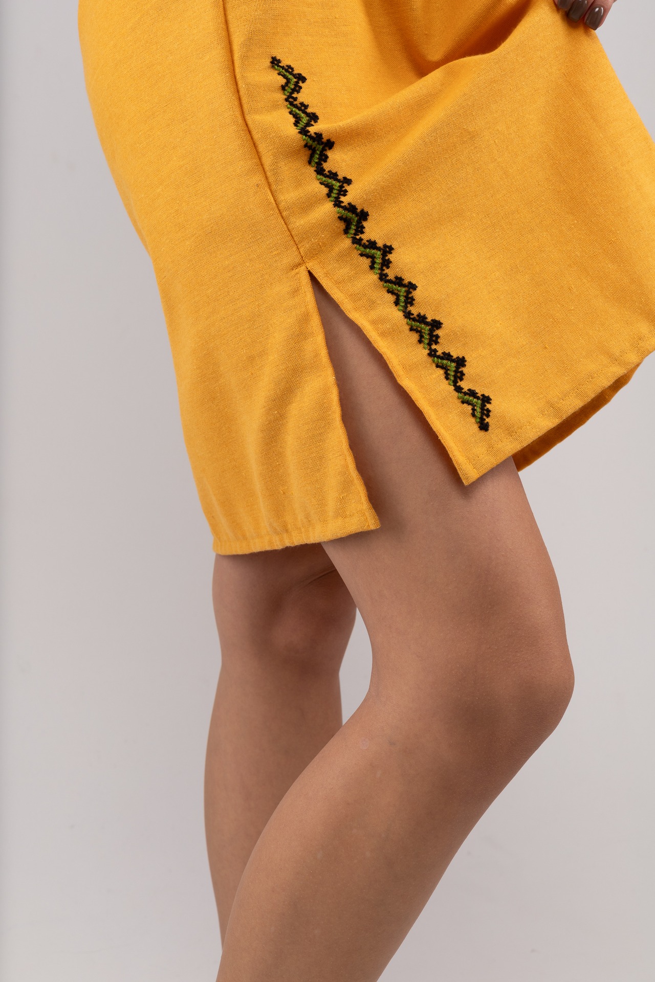 ウクライナ刺繍ヴィシヴァンカ・クラシック　七分袖　コロミヤ　手刺繍　麻　レディース・フリーサイズ - 14