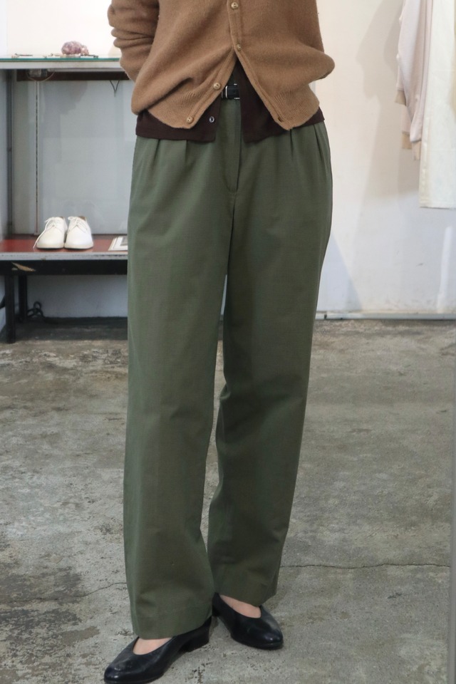 Euro olive mini-check two-tuck pants
