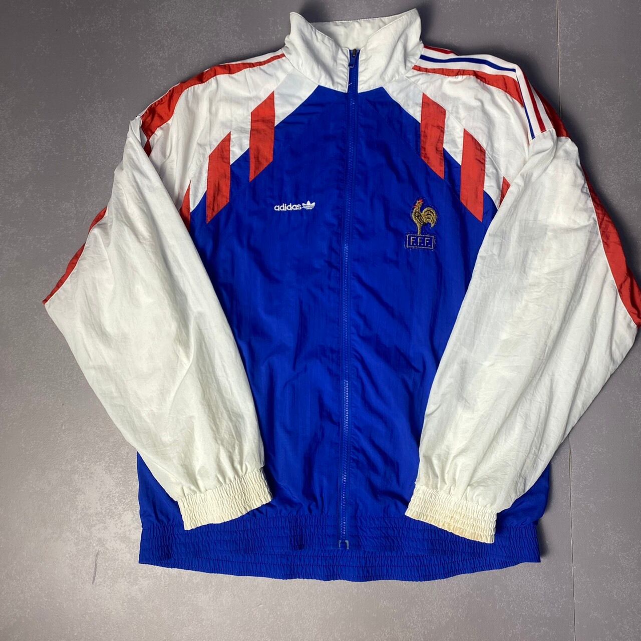 90年代 adidas アディダス ナイロンジャケット 古着 90S ビンテージ ヴィンテージ フランス代表 ワンポイントロゴ刺繍 切り替え ブルー 青色【ナイロンジャケット】