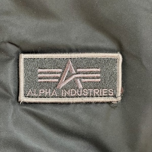 【ALPHA INDUSTRIES】 フライトジャケット MA-1 ジャンパー ブルゾン 中綿 ワッペン ロゴ L  アルファ 古着