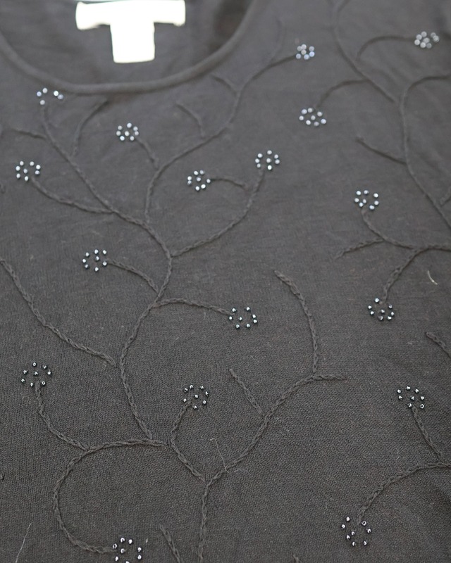 short length beads design t-shirt