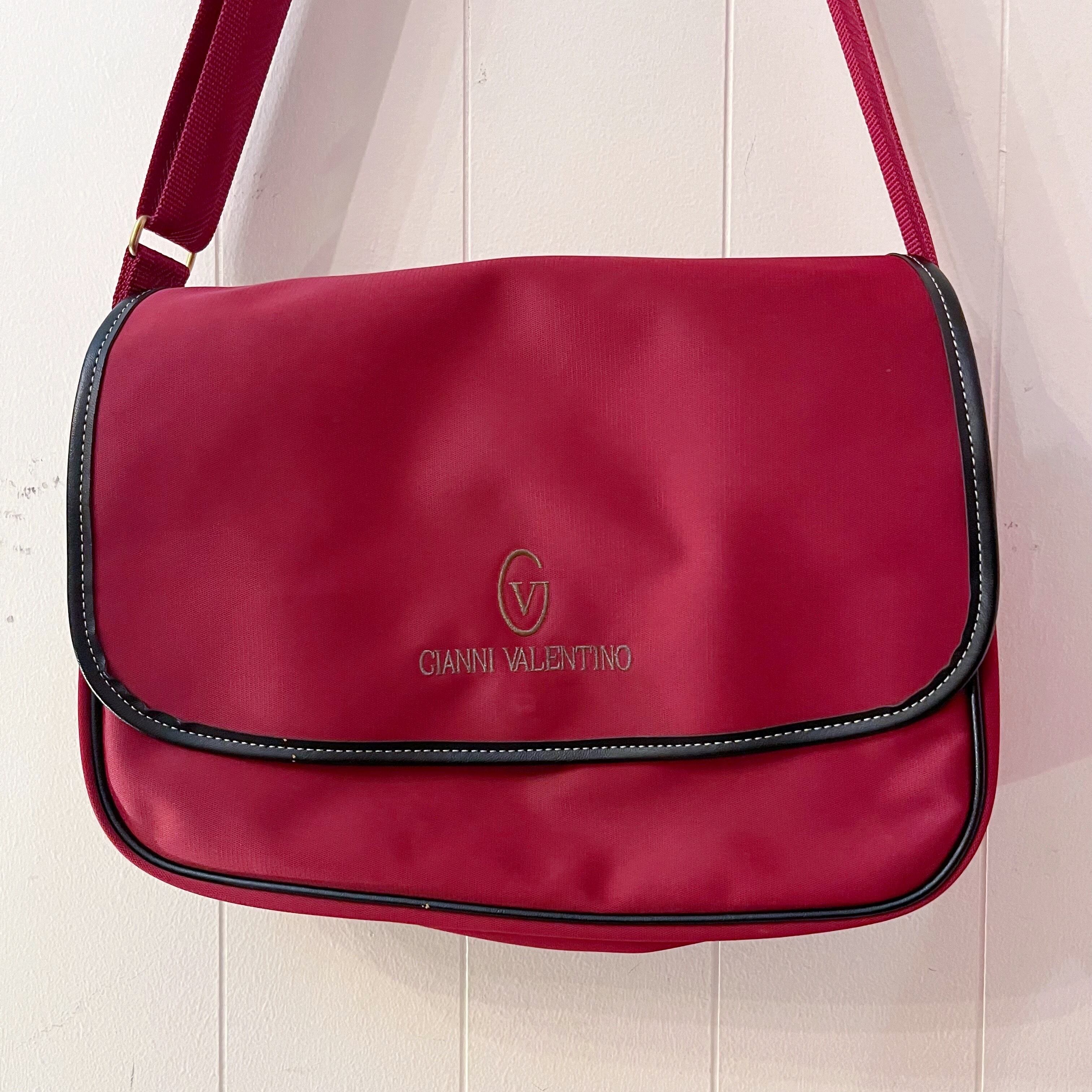 GIANNI VALENTINO / wine red shoulder bag