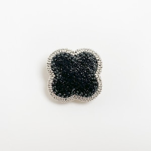 Find me　Black／Brooch