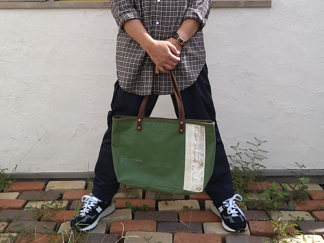 53-31 duffle tote