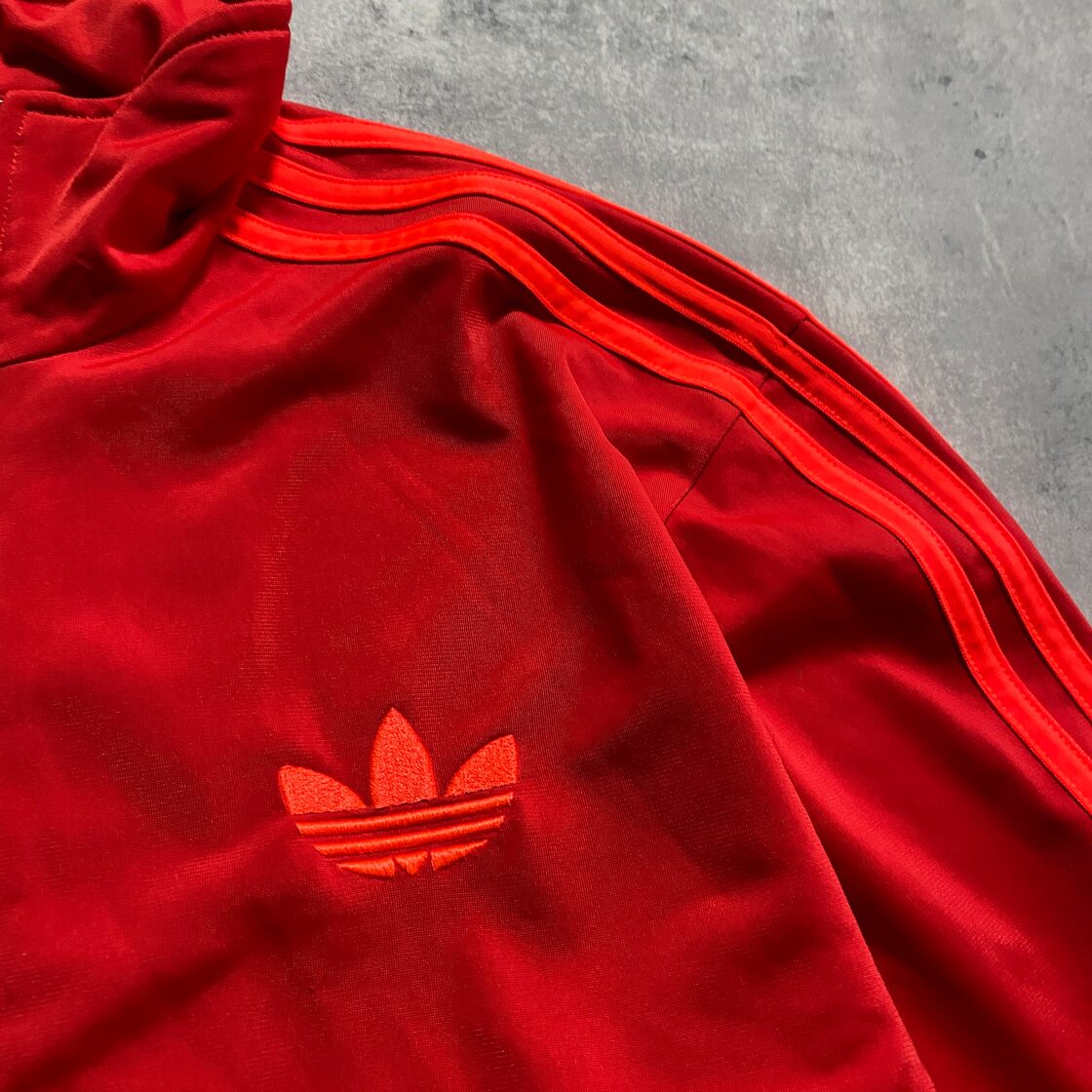 adidas アディダス ファイヤーバード トレフォイル 刺繍ワンポイント 