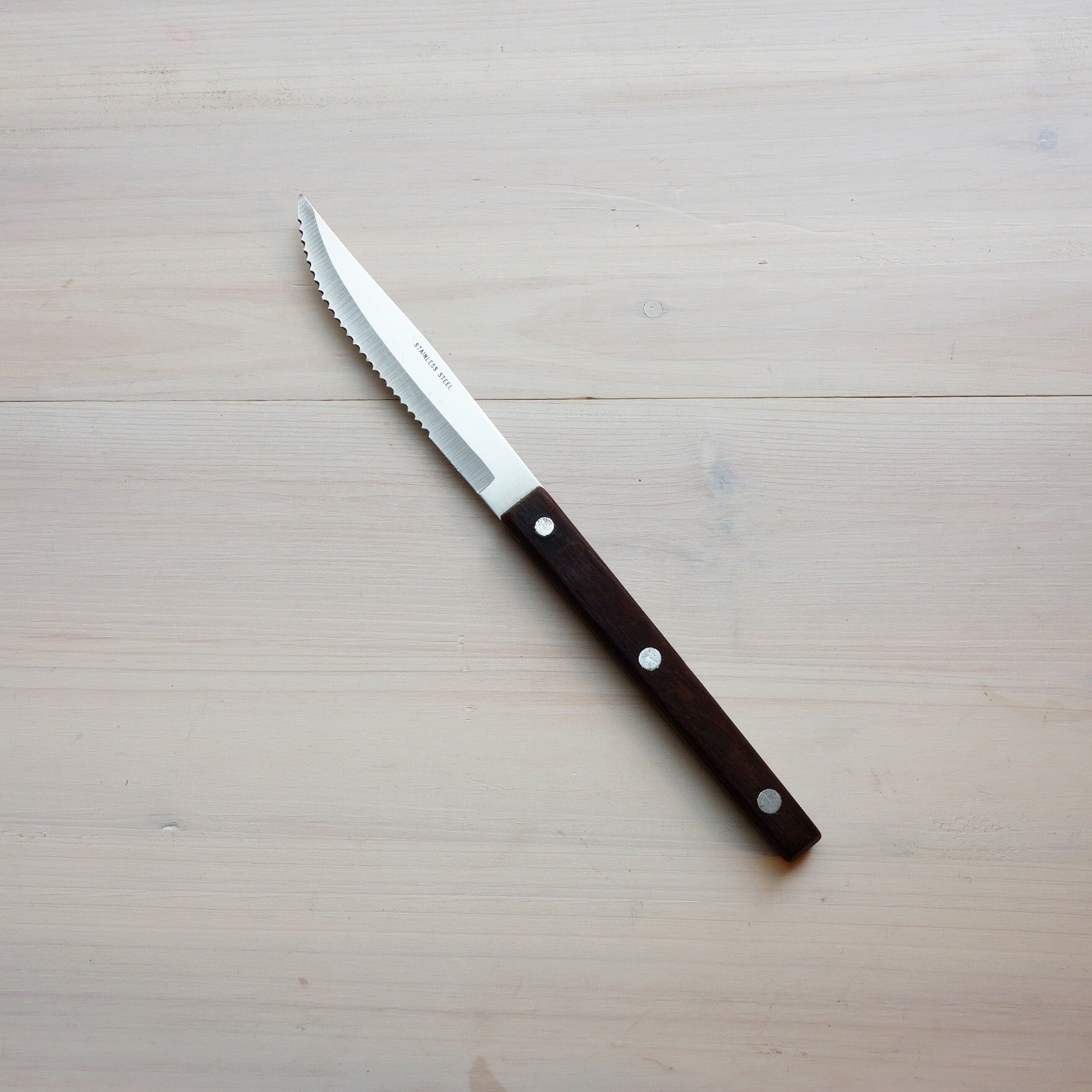 北欧のミートナイフ