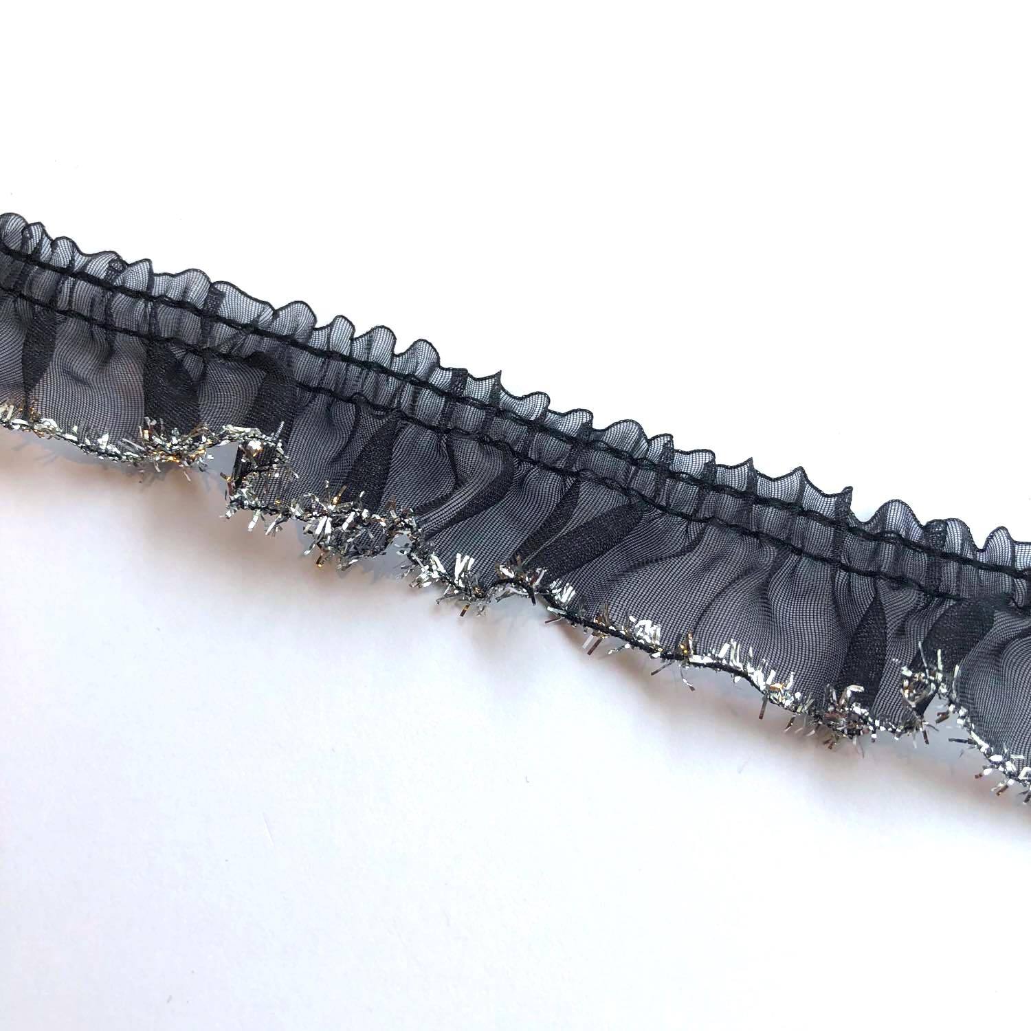 再入荷〉ラメ縁取りのフリルオーガンジーリボン（1mカット