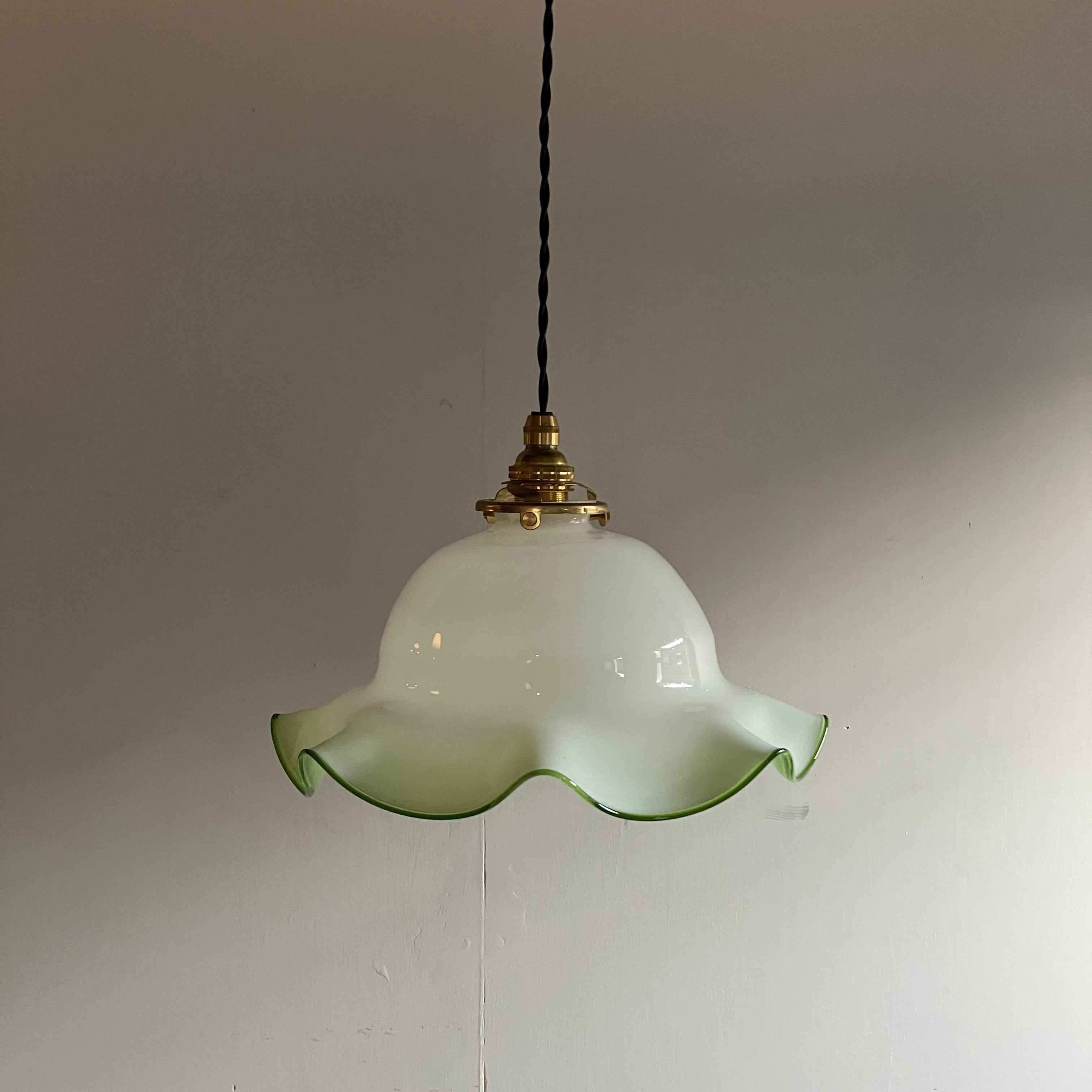 大正乳白硝子ランプシェード/ japan antique | 夏ノ庭 アトリエ