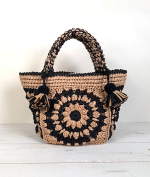 モチーフ繋ぎの夏のトートバッグ