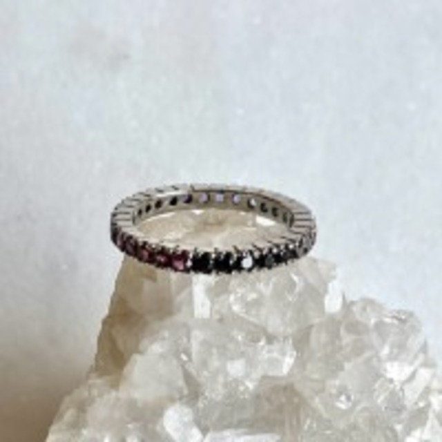 【バンコク最強のパワスポでアチューメント】ブラックスピネル＆５種類の石がセットされた開運リング　（12.5号）　商品番号　4744　