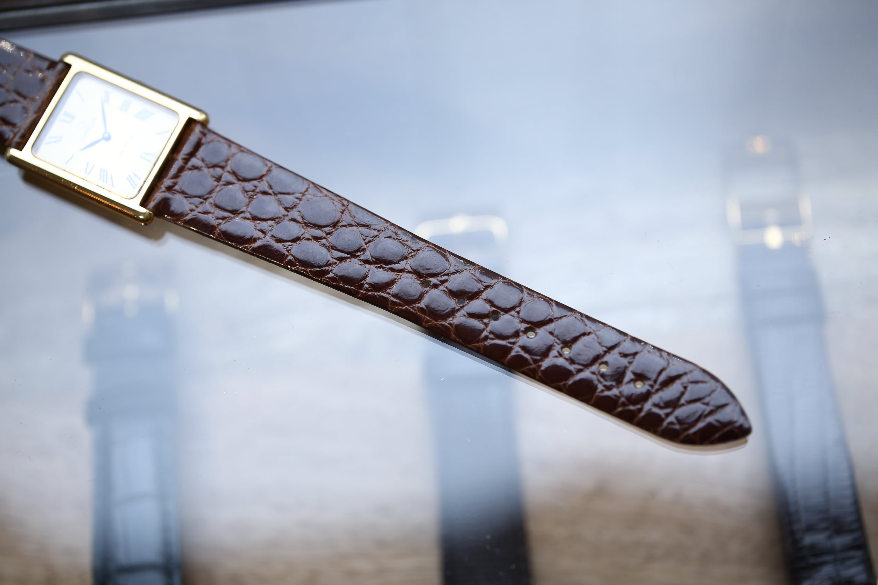 OMEGA】 1975年製 オメガ デビル H型レクタンギュラー 格納竜頭