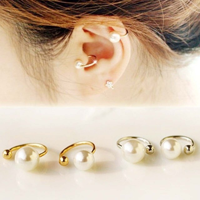 【送料無料】 イヤーカフ パール 大小2点セット ゴールド 金色 シルバー 銀色  穴不要 大人気 韓国 レディース  オルチャン U字 耳飾り シンプル イヤーカフ 片耳 ノンホール フェイクピアス お得 かわいい 大人可愛い カジュアル おしゃれ かっこいい こなれ感 ラフ 抜け感 つけっぱなし ベーシック ナチュラル かっこいい オトナ女子 大人女子 オールシーズン   通学  女子会 休日  普段使い   楽ちん プレゼント ギフト トレンド 流行 インスタ映え