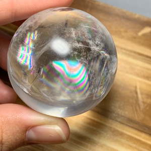 4.広範囲美レインボー☆アイリスクォーツスフィア・台座付き