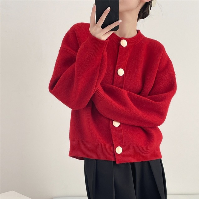 メタルサークルボタン クルーネック ニットカーディガン レッド NI00441