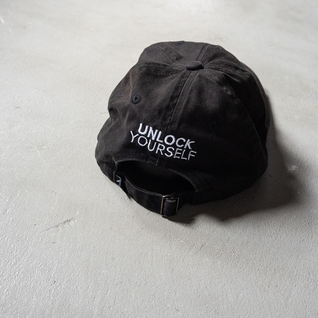 unknown used W embroidery cap