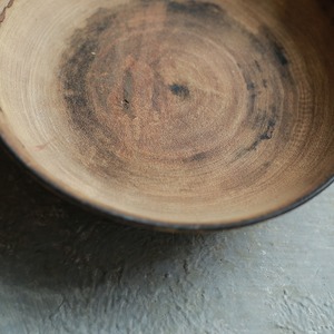 深い味わいの、木の器 1