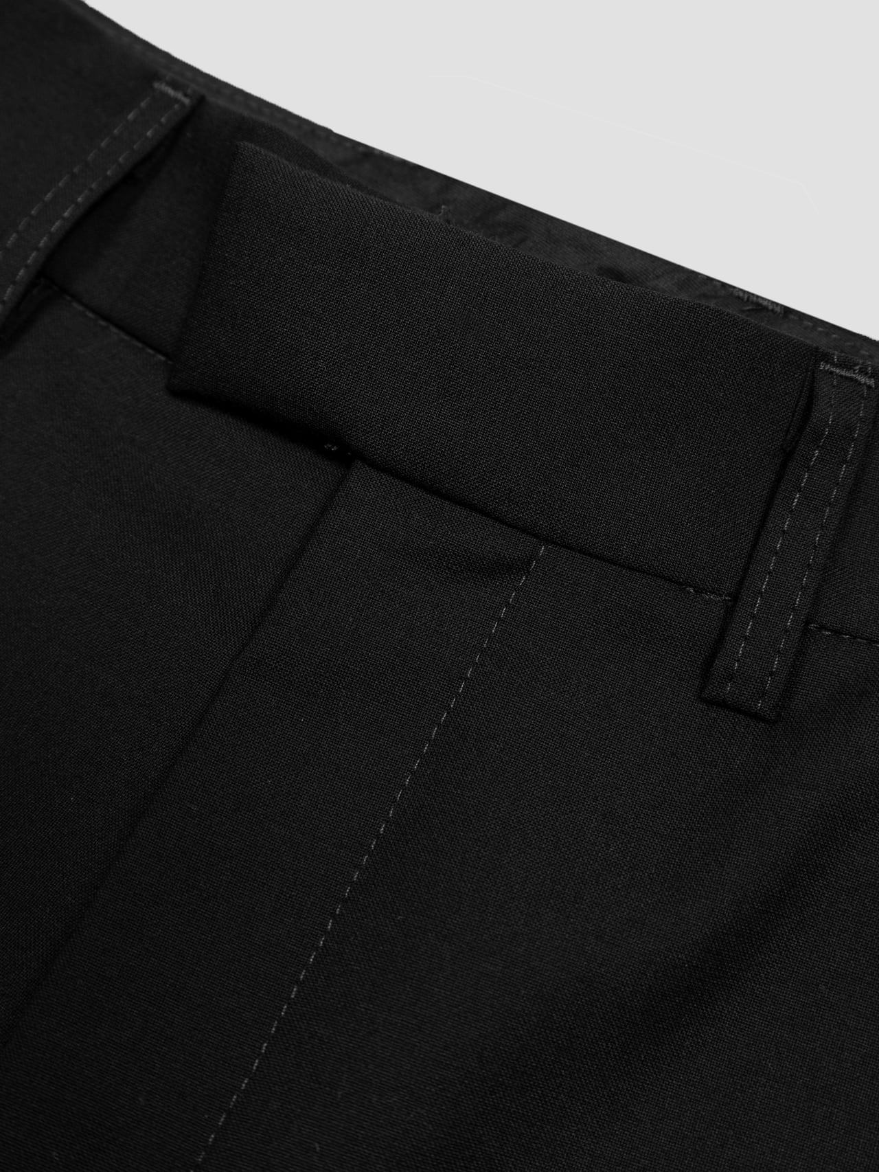 UNEEK BASEMNT - Discover independent style.