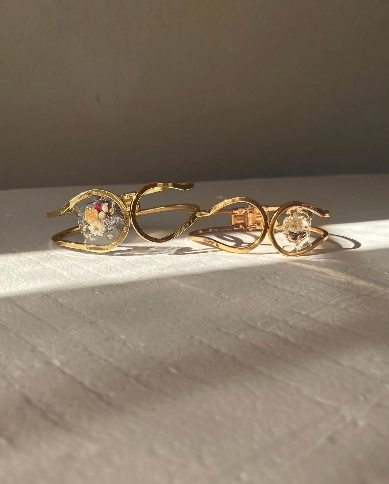 FRAME BANGLE