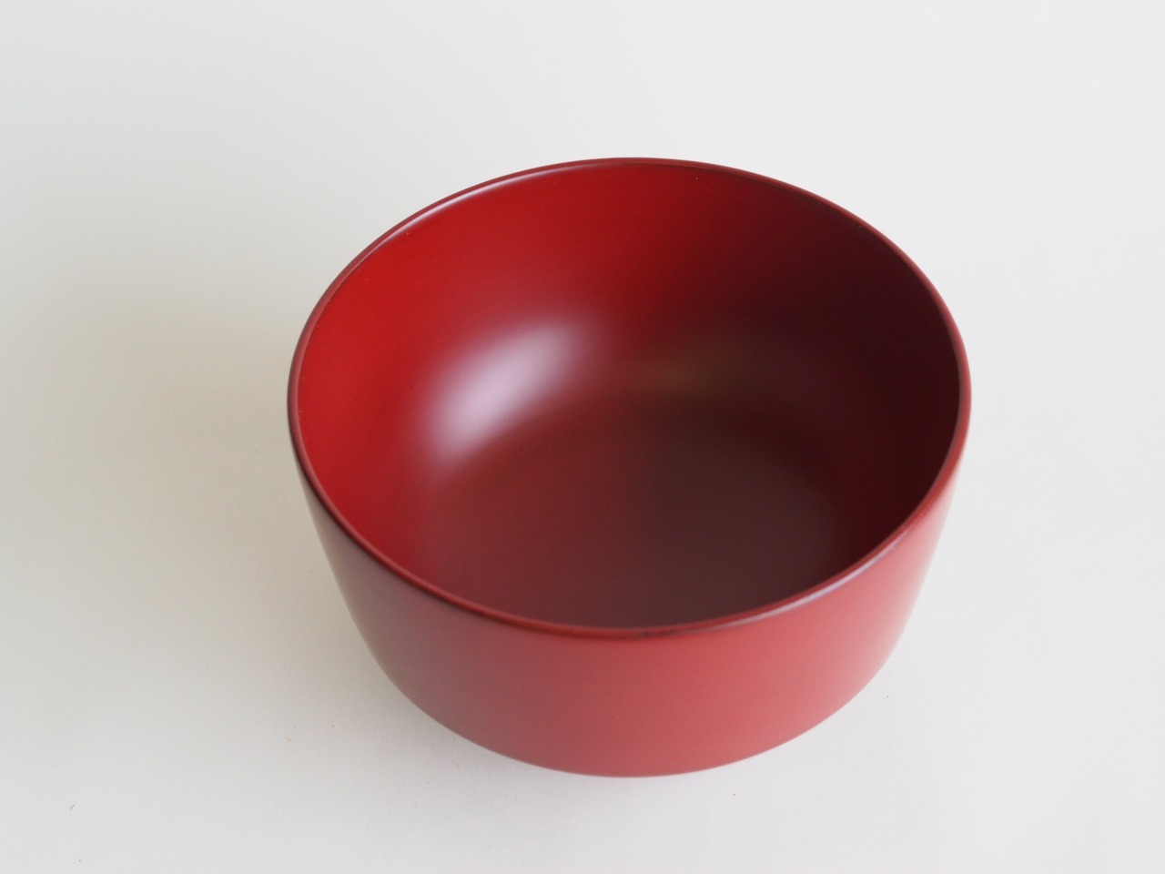 常喜椀 NEO 大｜具沢山の汁物・麺類・丼に最適な大きめ漆椀［黒・朱］| Jo-kiwan NEO (Large) A generously sized urushi-lacquered bowl ideal for hearty soups, noodles, and rice bowls — Black / Vermilion