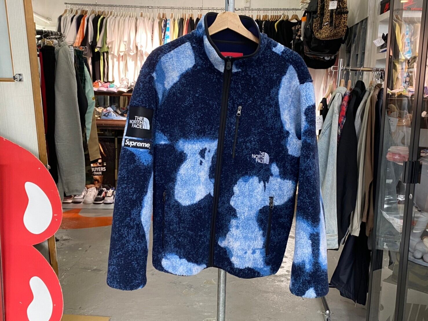 Supreme 21AW × THE NORTH FACE Bleached Denim Print Fleece Jacket  
