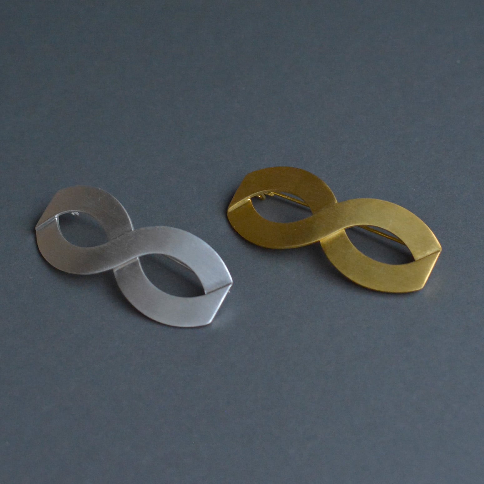 cross ブローチ シルバー | ciika