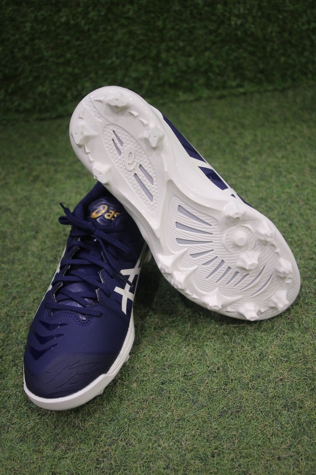 ASICS スパイク 1121A067-400 | ミツウマスポーツ