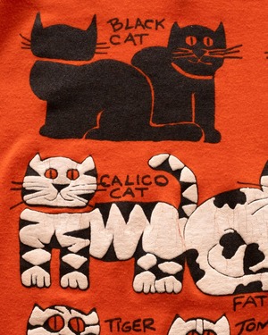 【古着】90’ｓSan Francisco土産 ねこ沢山発泡プリント オレンジT