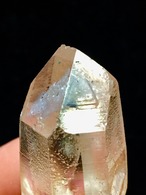 6) 高千穂岩戸水晶(美品)