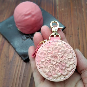 手染めの桜散らしの小物入れ( 両面　マーブル染め）一点もの