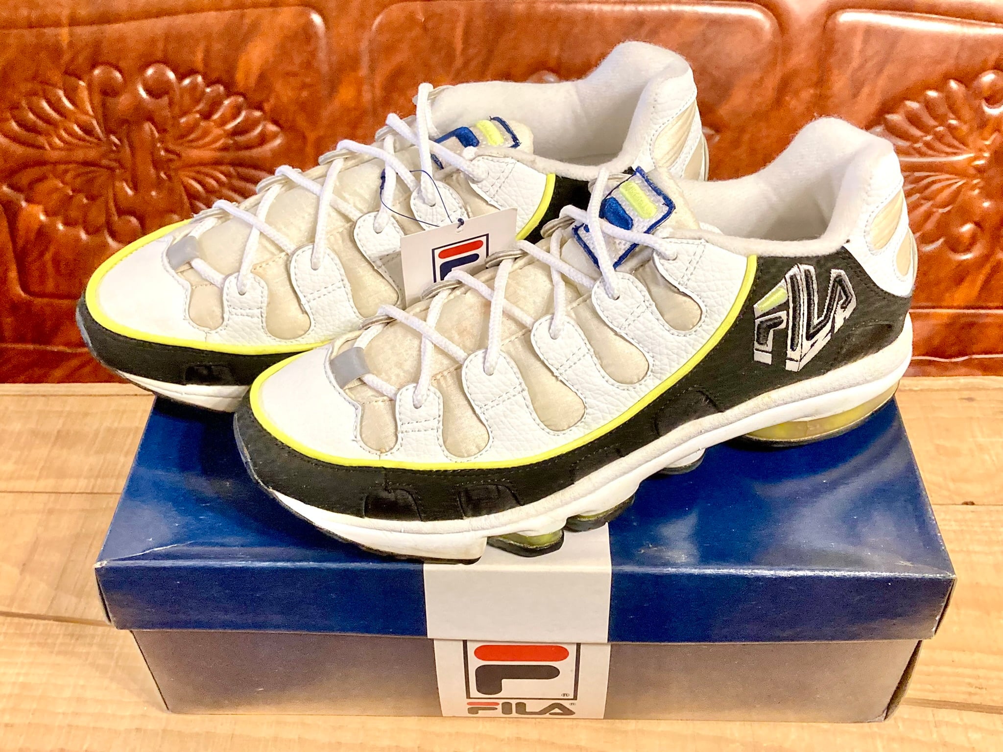 FILA（フィラ）SILVA TRAINER（シルバートレーナー）白/黒/黄 9.5 27.5