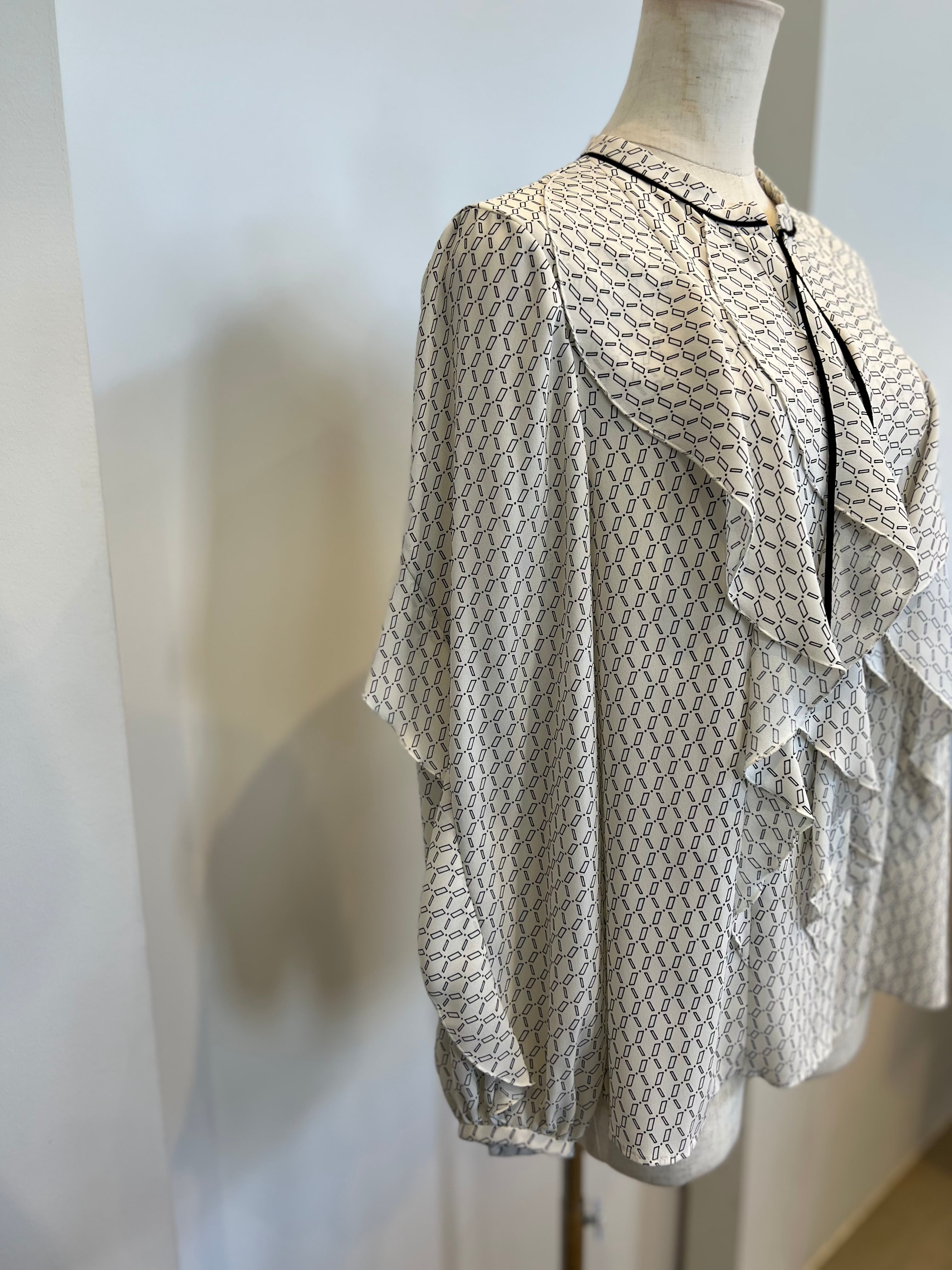 【PASSIONE】コードフリルブラウス