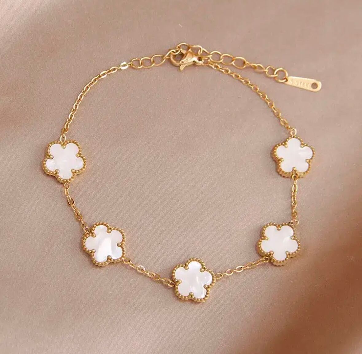 フラワーモチーフブレス | select Jewelry Lcia