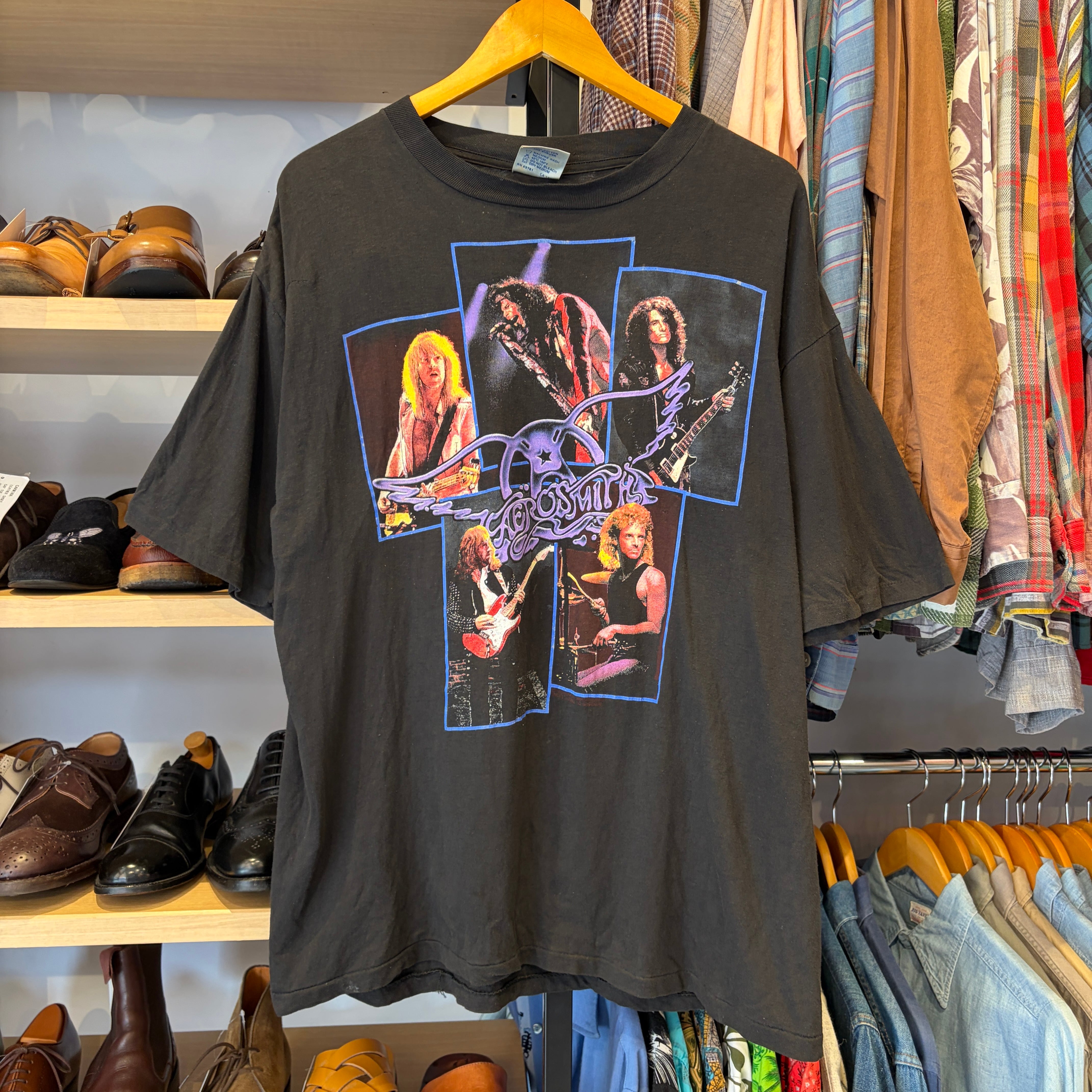 1990s AEROSMITH T-SHIRT PUMP | safarionline