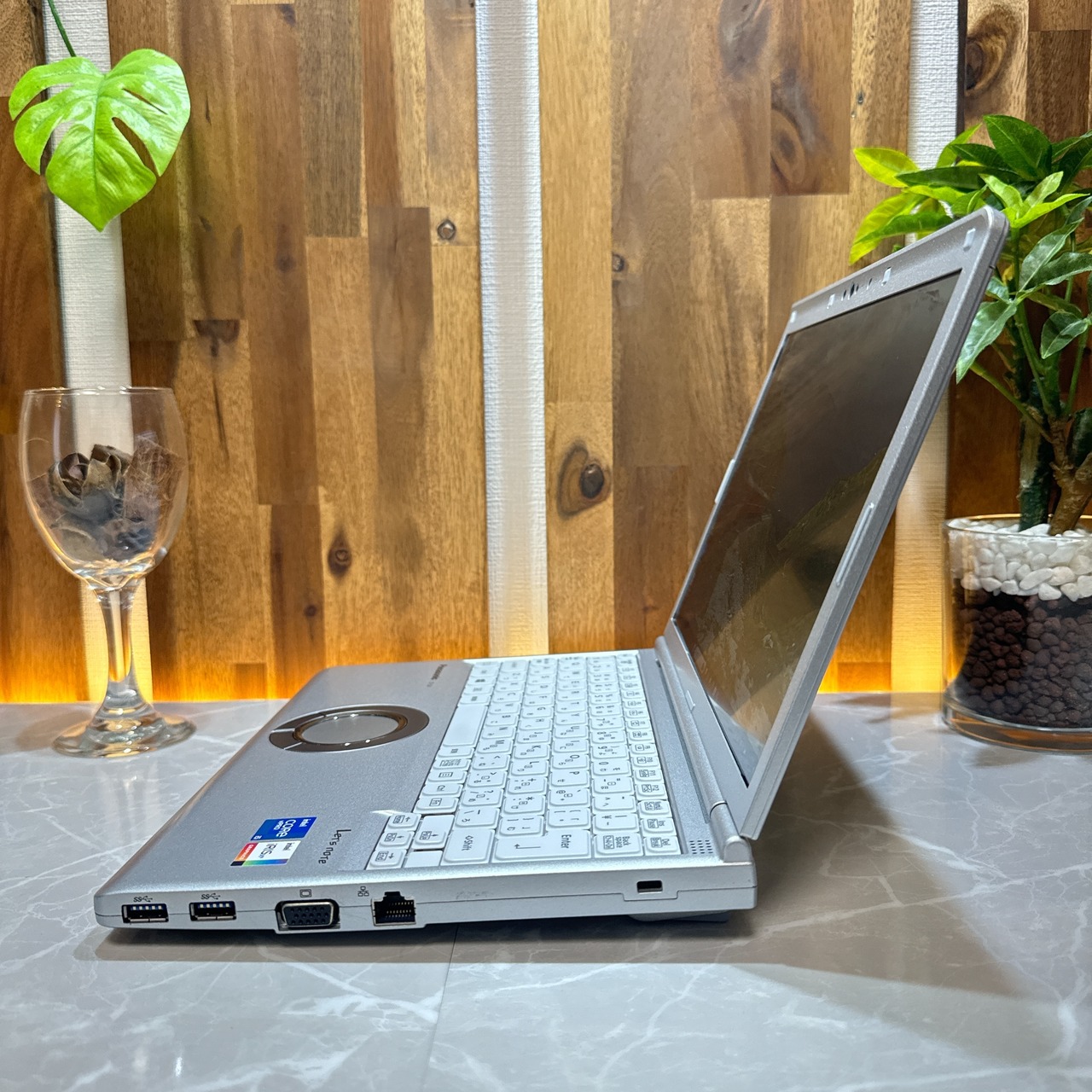 最新2021年式 Panasonic Let'snoteSV1/Corei5第11世代/メモリ16GB/SSD256GB/ビジネス向き/軽量ノートパソコン