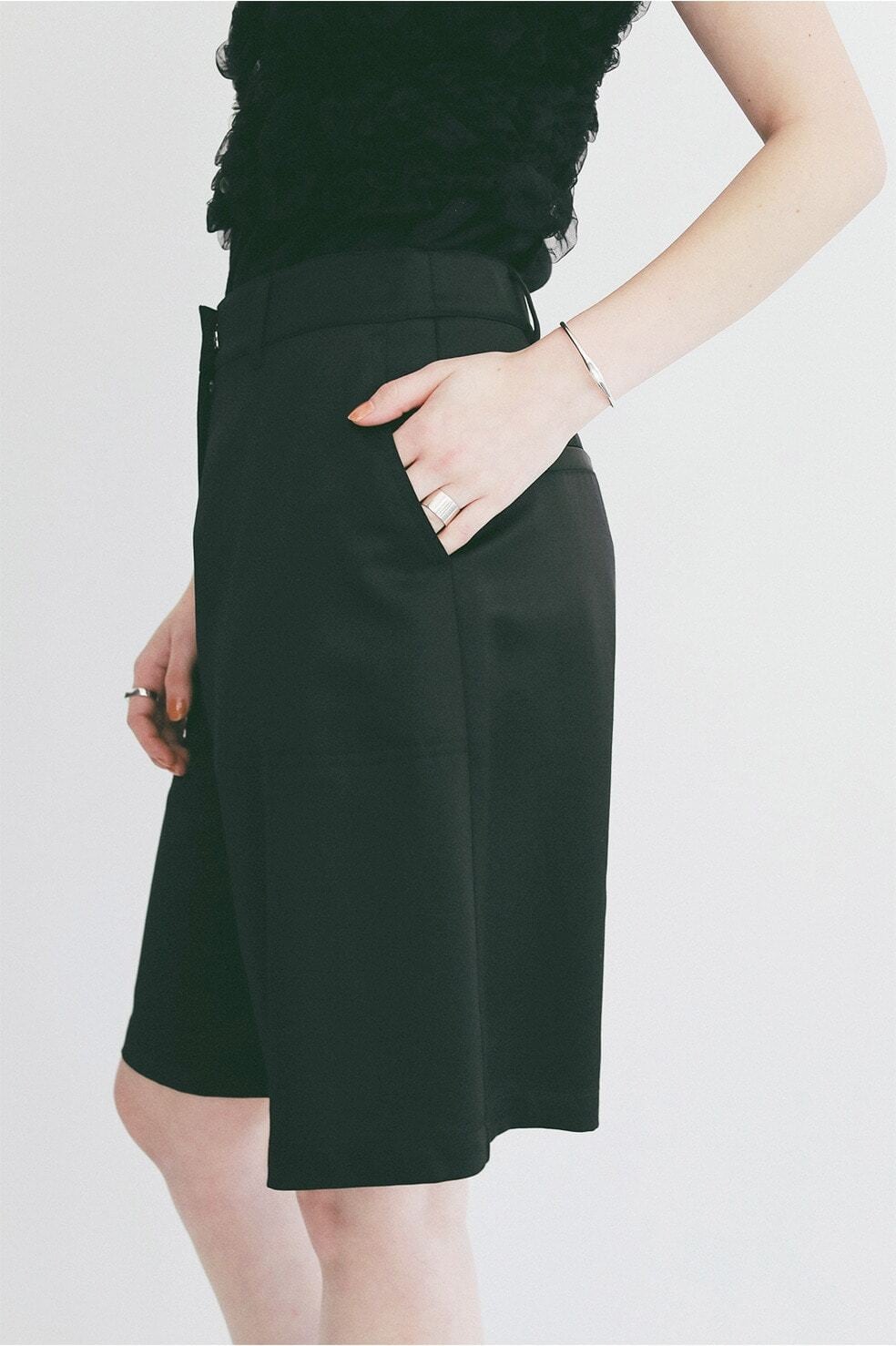 パンツ CLANE 2WAY ADJUST SATIN HALF PANTS CLANE 2WAY ADJUST SATIN HALF PANTS | FLICKA ASHIYA